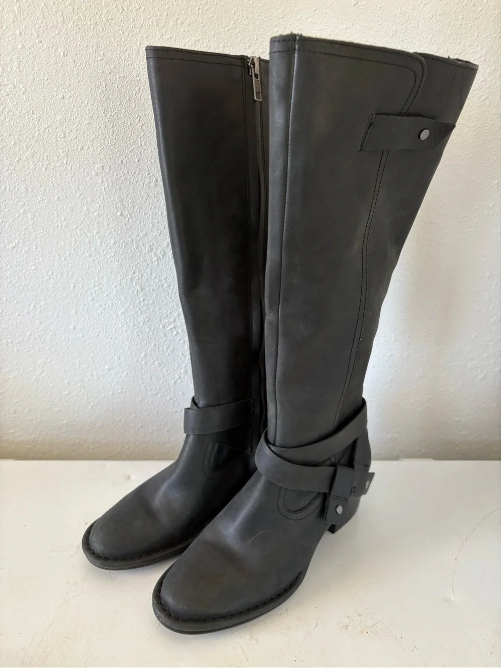 UGG Black Leather Tall Harness Moto Boots Women’s Size 5 – New Without Box